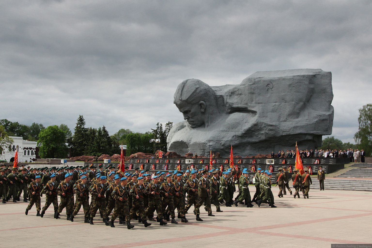 вечный огонь в брестской крепости